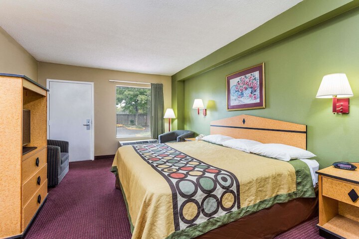 Room 13 of 13