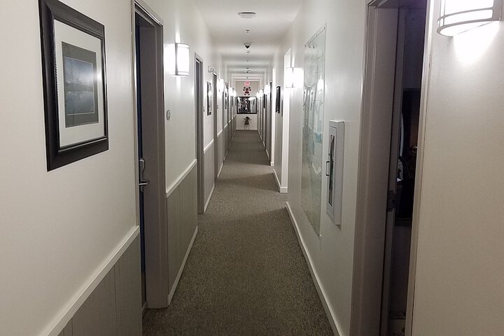 Ballroom/Hall 41 of 48