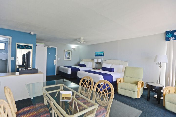 Shoreline Island Resort - Exclusively Adult