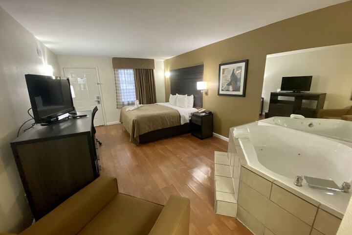 Quality Inn Branson - Hwy 76 Central