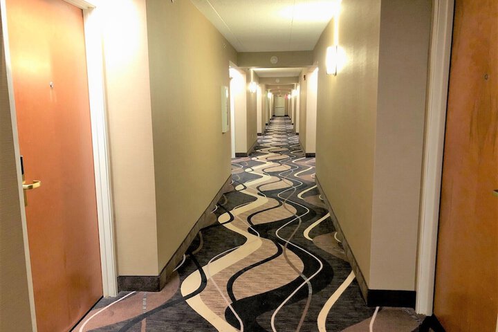 Ballroom/Hall 24 of 25