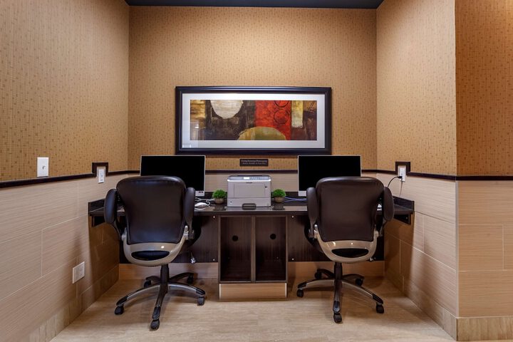 Business Center 50 of 50