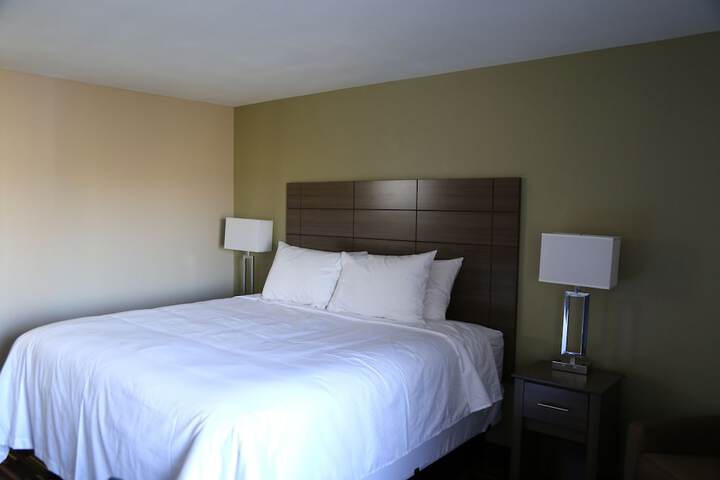 Room 26 of 69