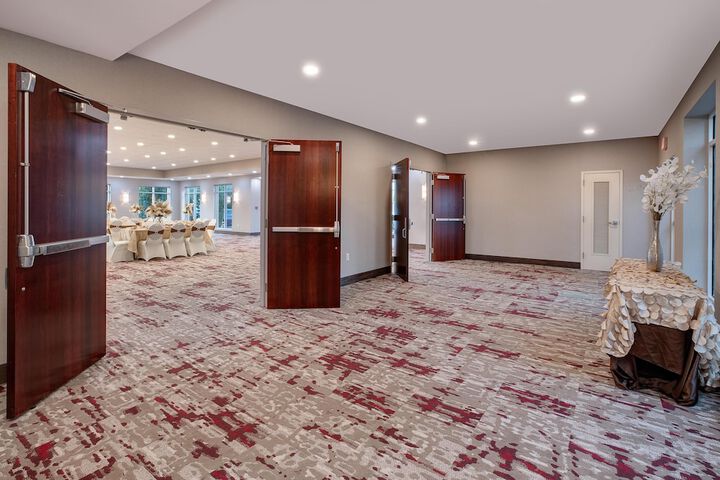 Hilton Garden Inn Chesapeake / Greenbrier