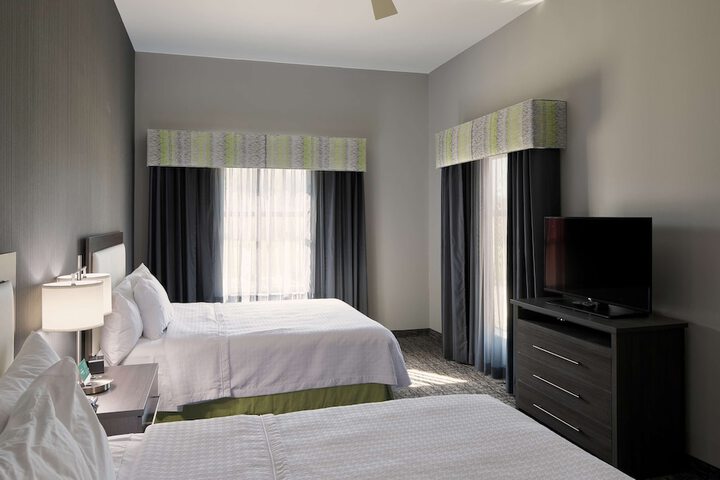 Room 18 of 25