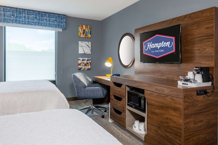 Room 15 of 40