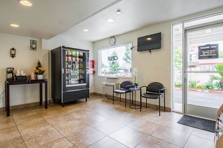 Studio 6 Cypress CA