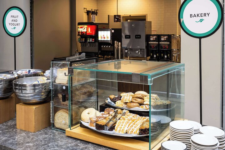 Breakfast/Coffee Service 98 of 110