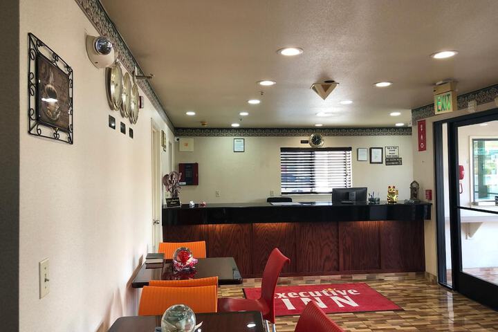 Executive Inn
