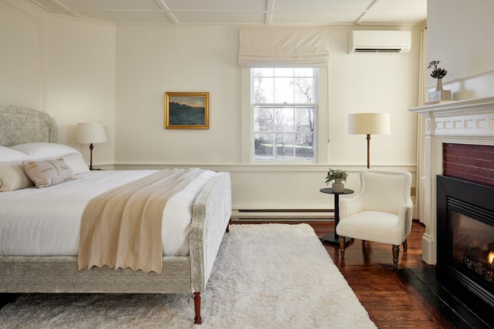 Room 85 of 114