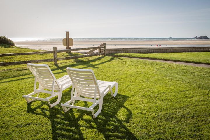 Schooners Cove Inn