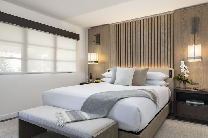 Room 14 of 35