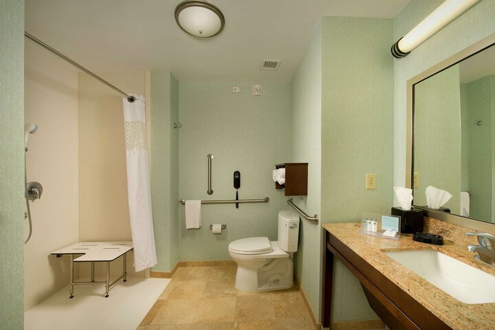 Room 9 of 19