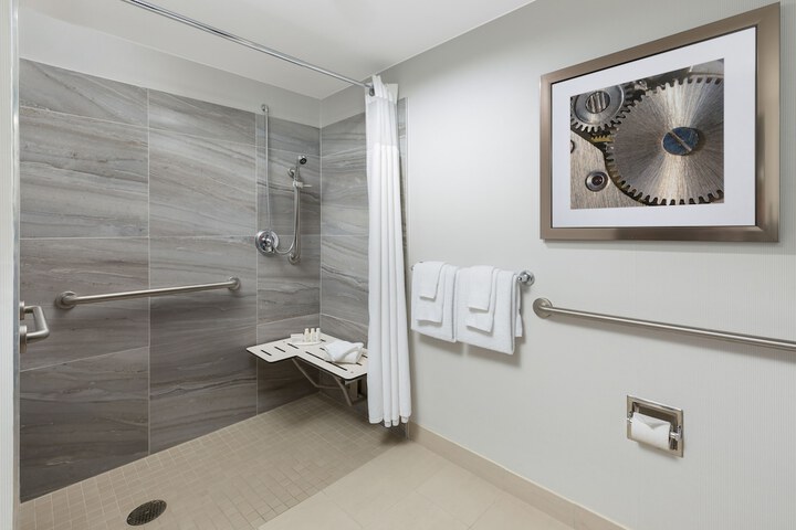 Room 18 of 52