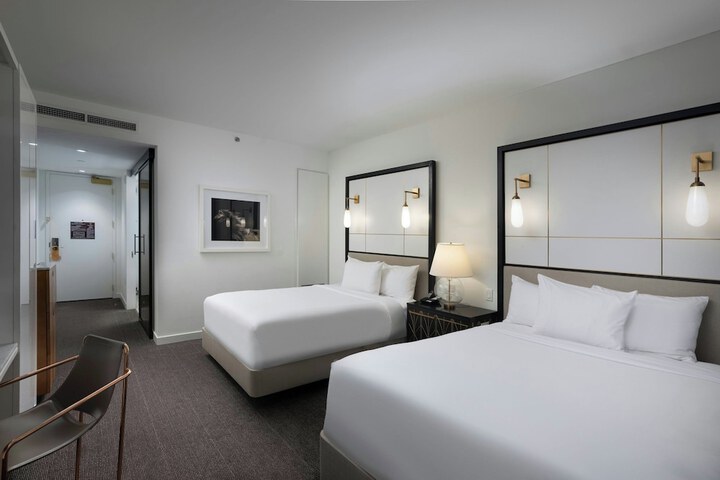 The Laura Hotel Houston Downtown, Autograph Collection