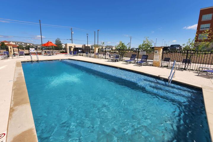 Pool 7 of 37