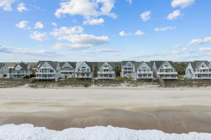Oceans Edge by Topsail Realty