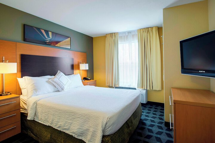 Room 12 of 32