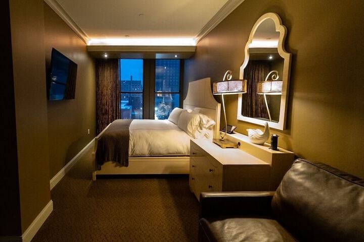 Room 64 of 108