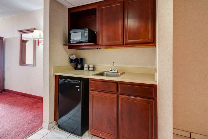 Room 9 of 32