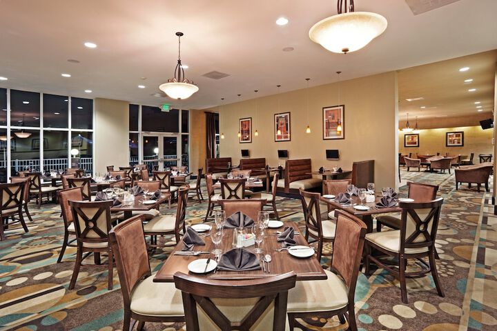 Holiday Inn Hotel & Suites Beaufort at Highway 21 by IHG