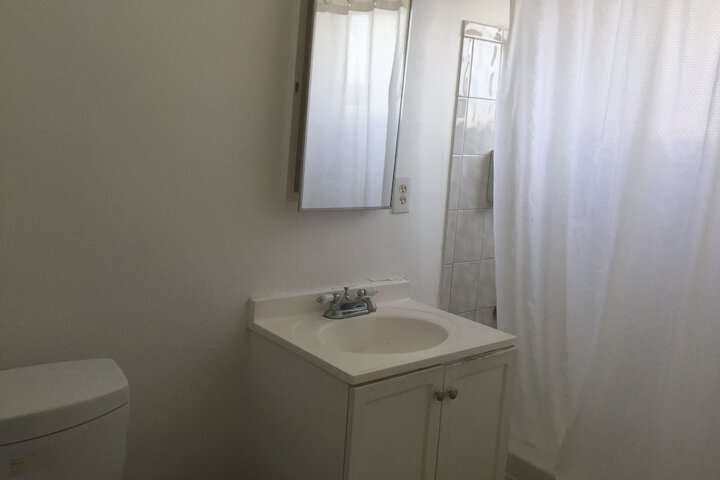 Room 30 of 38