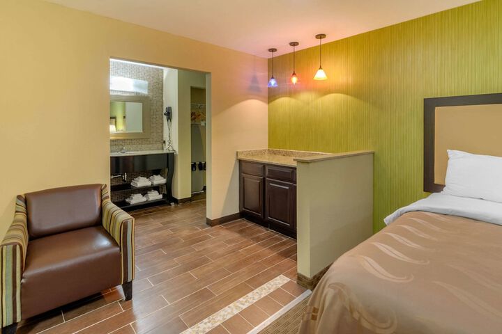 Room 11 of 42