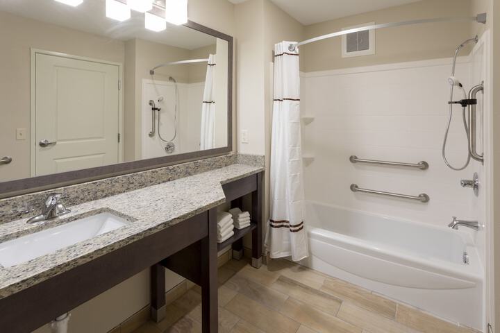 GrandStay Hotel & Suites Rock Valley