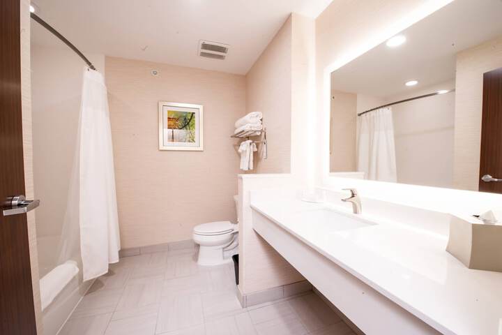 Room 15 of 31