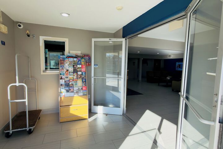 Americas Best Value Inn & Suites Ada