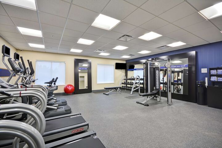 Hampton Inn Livonia Detroit