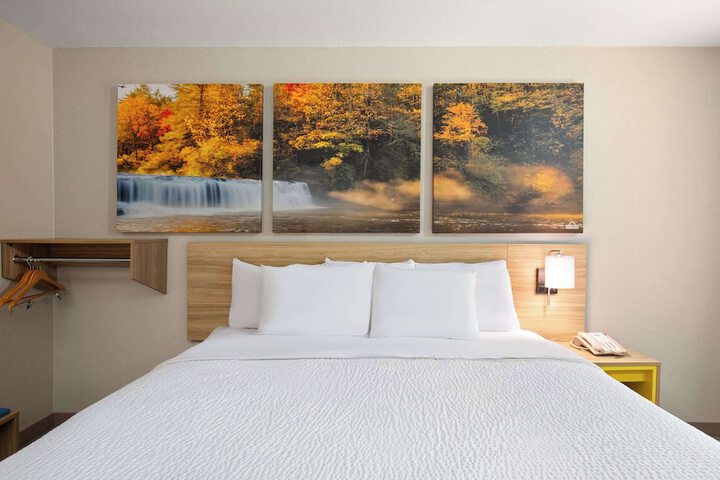 Room 28 of 31