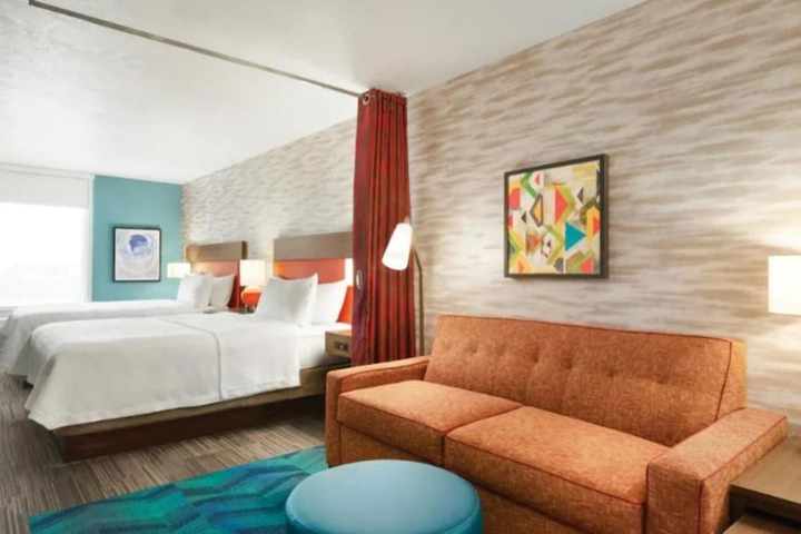 Room 42 of 62