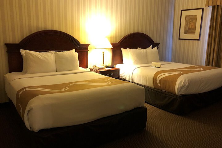 Room 9 of 39