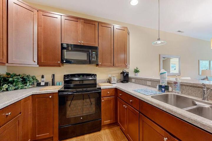 Bayville Shores --- 35729 Coleman Ave