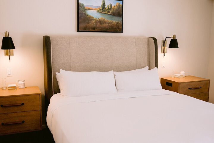 Room 42 of 155