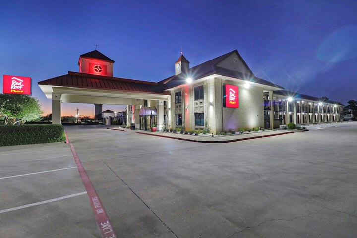 Red Roof Inn PLUS+ Dallas – Addison