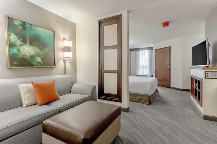 Room 16 of 47