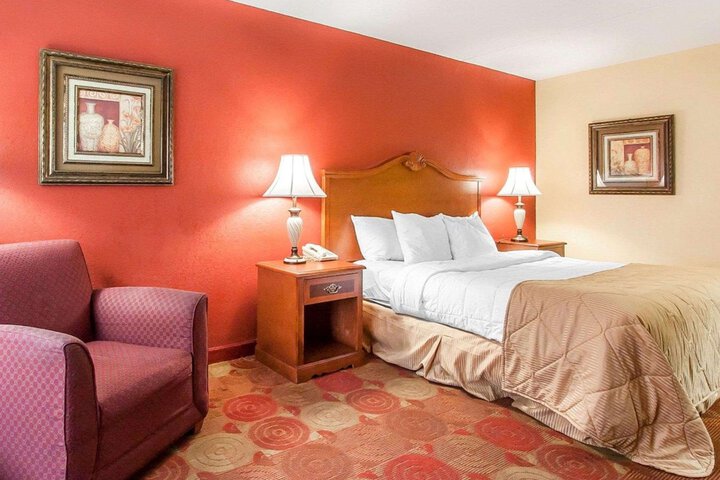 Room 20 of 34