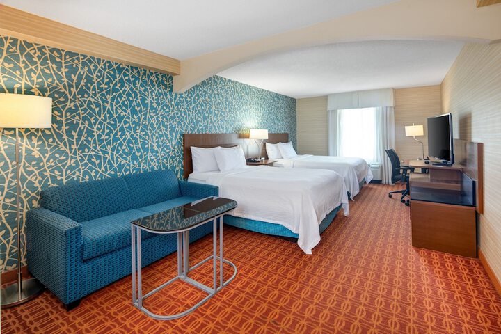 Fairfield Inn and Suites by Marriott Toronto Airport