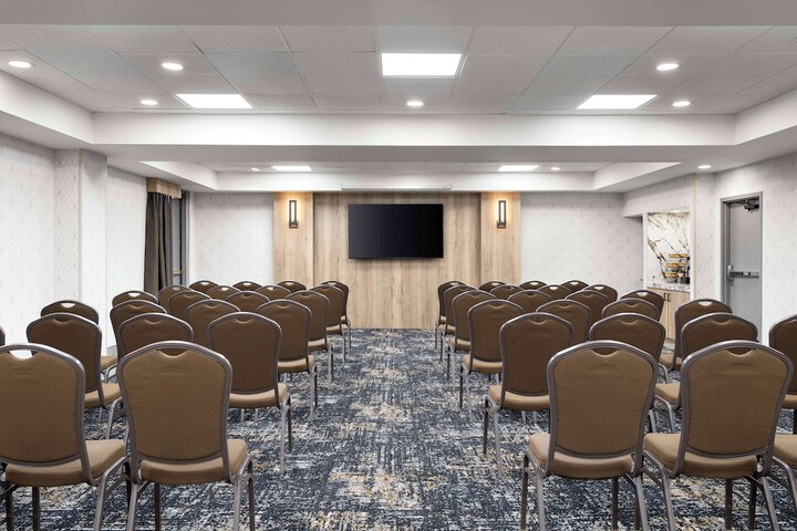 Hyatt Place Kansas City / Overland Park/Metcalf