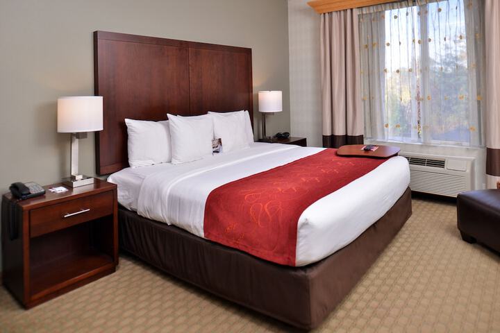 Room 32 of 74
