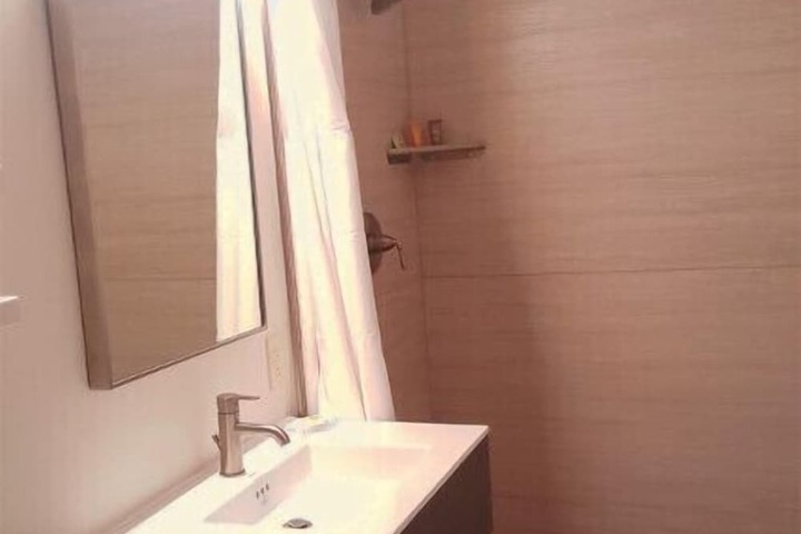 Room 19 of 42