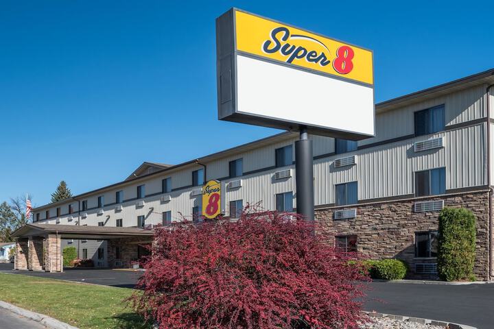 Hotel 2 of 20