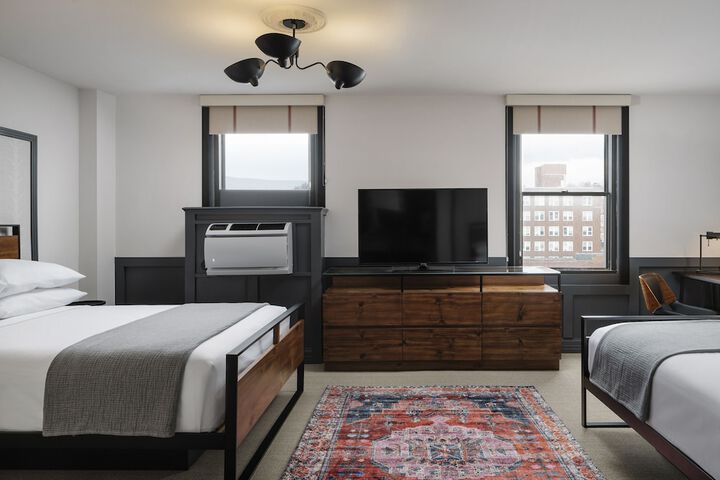 Room 22 of 36