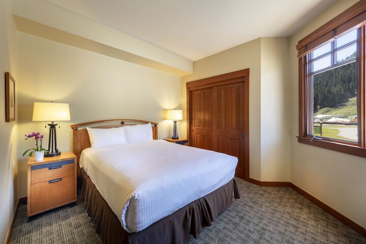 Room 157 of 238