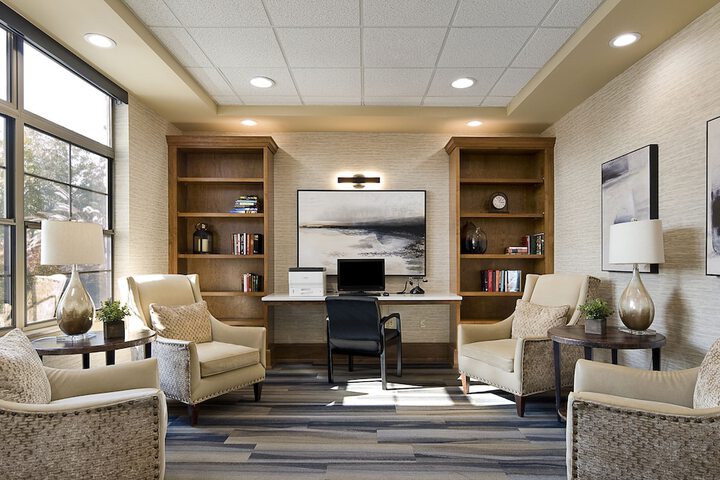 Clubhouse Hotel Suites Sioux Falls