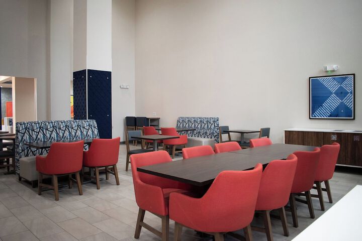 Holiday Inn Express Hotel & Suites New Philadelphia by IHG
