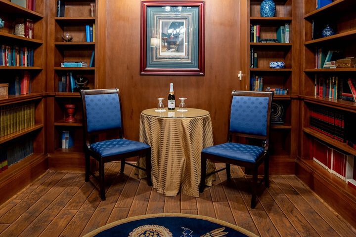 Room 27 of 251