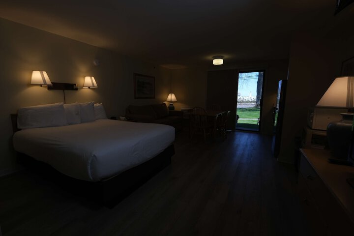 Room 98 of 131